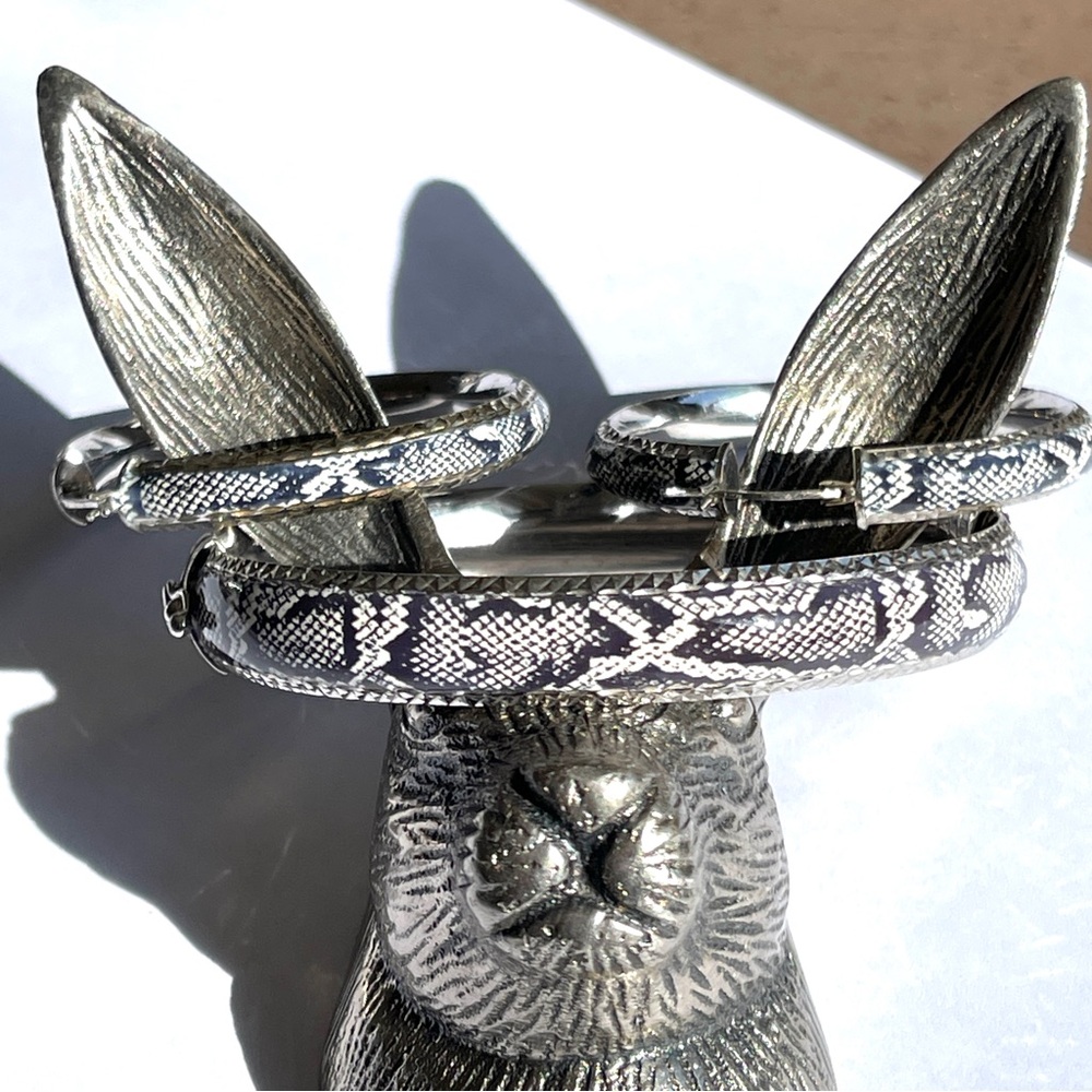 Sterling Silver Snakeskin Print Hinged Bracelet ATI 7”